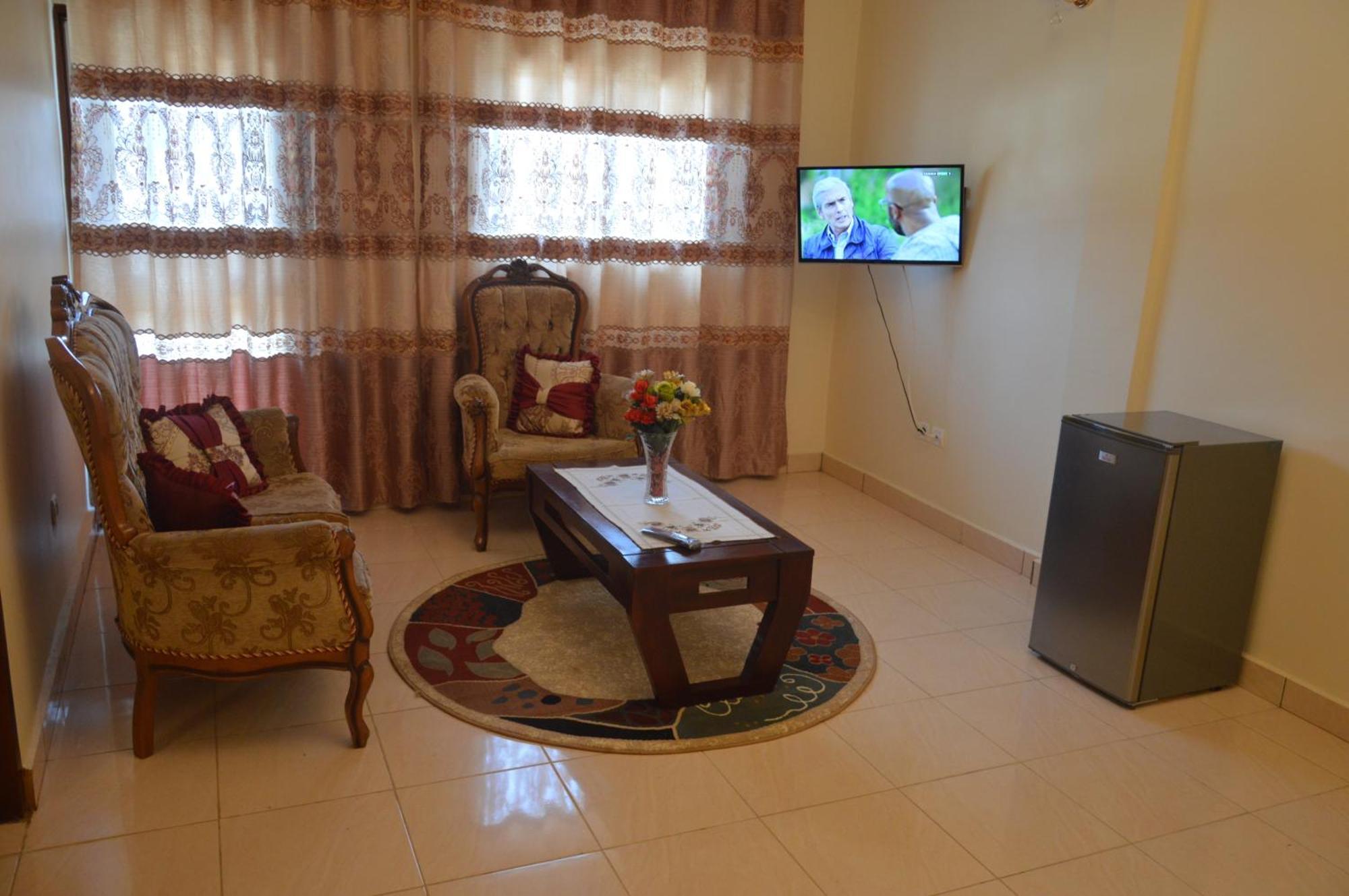 Nikita Hotel Yaounde Exterior photo